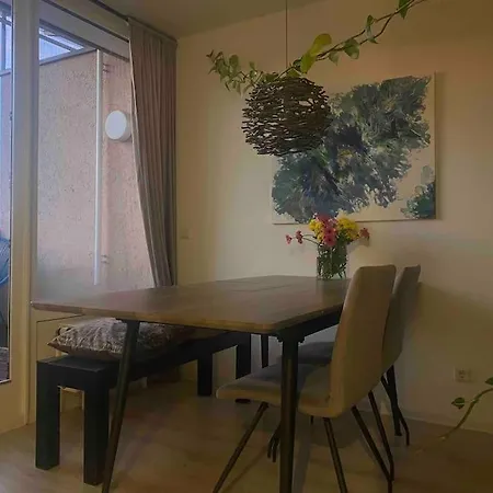 Zentrumsnah-wohnung Mit Balkon Nuremberg