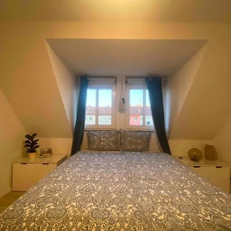 Zentrumsnah-wohnung Mit Balkon Appartement Nuremberg
